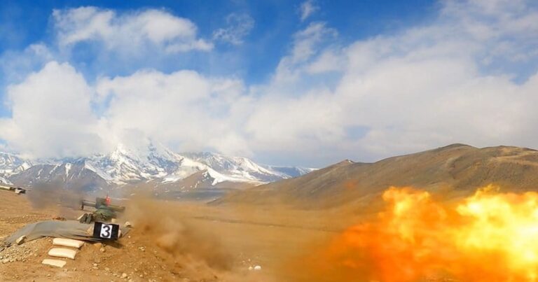 17000 फीट की ऊंचाई पर गरजी भारतीय मिसाइल, चीन बॉर्डर पर सेना की दबंगई, भागते ‘टैंक’ को बनाया निशाना!