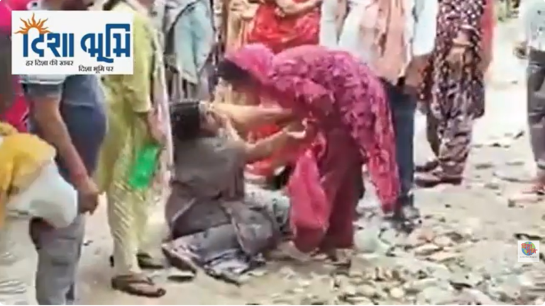 नालंदा शीतला माता मंदिर में भगदड़ के बाद का दृश्य, भीड़ और घायल श्रद्धालु