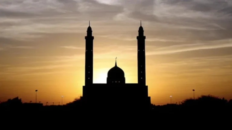 100-Year-Old Delhi Race Course Mosque Gets Eviction Notice